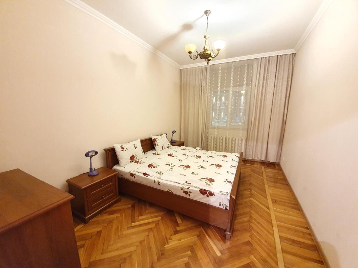 Grand Ultracentral Apartments Stefan Cel Mare In The Heart Of Chişinău Extérieur photo